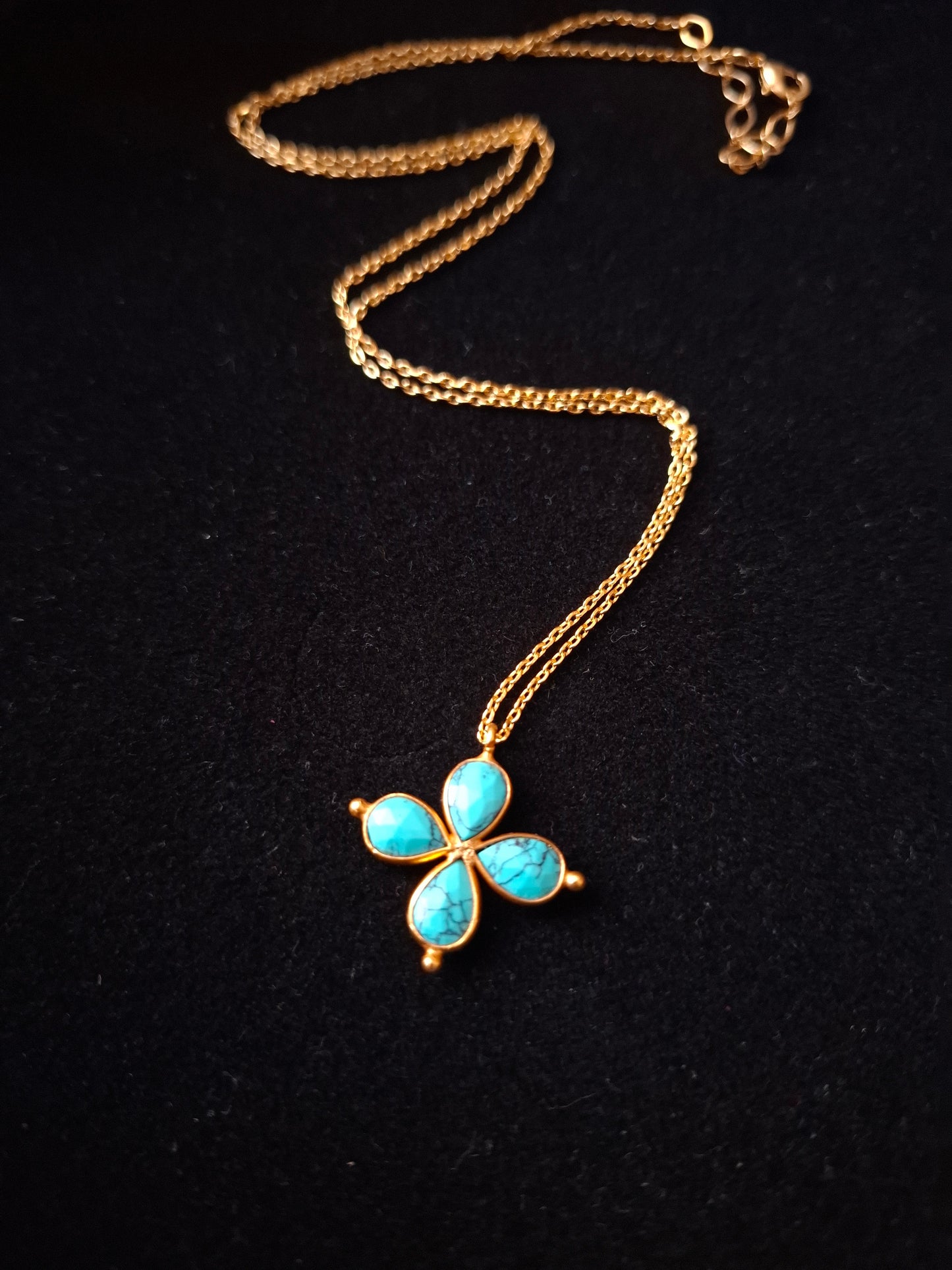 Collier Clover