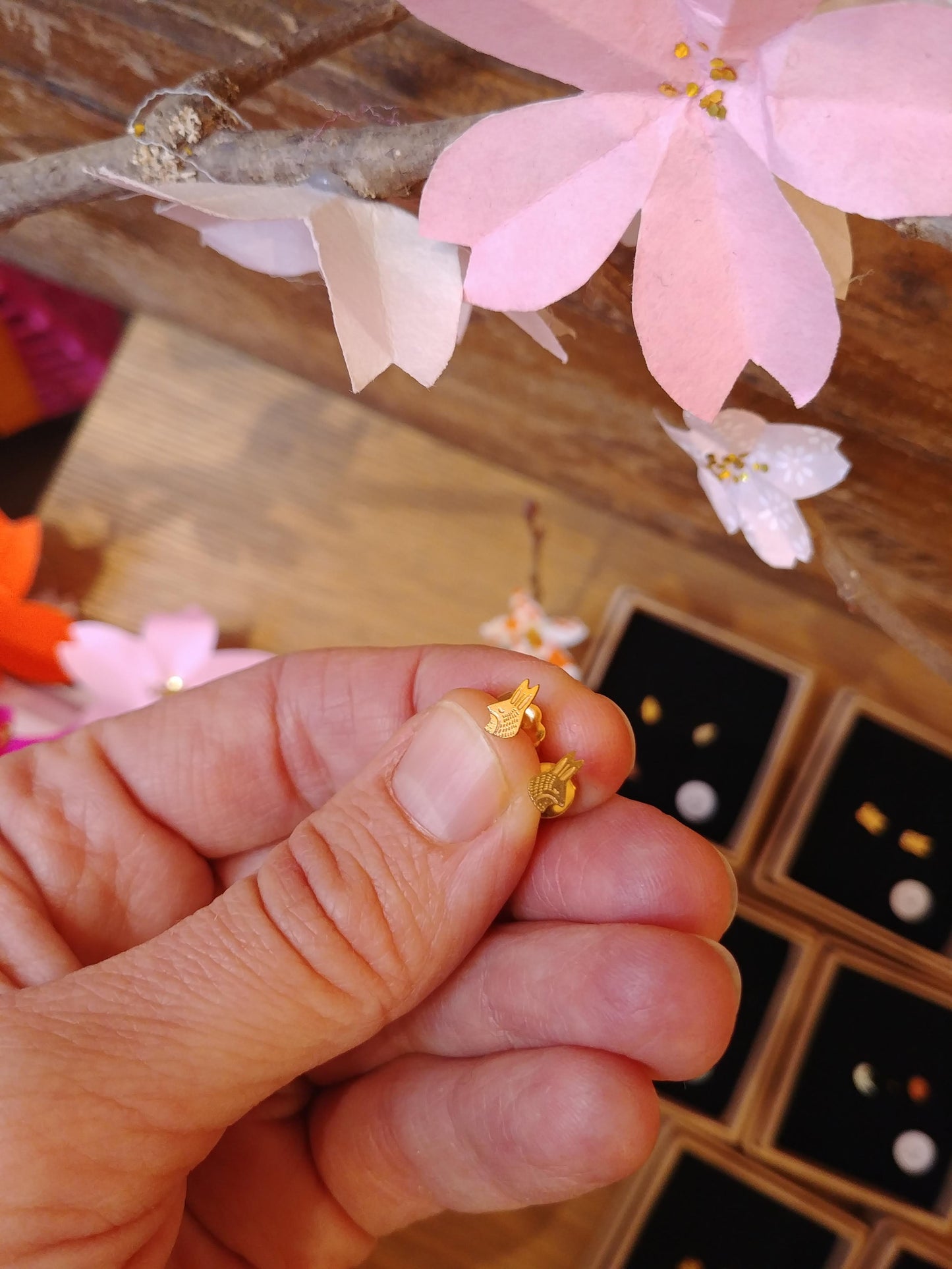 Petites puces d'oreilles "lapin"