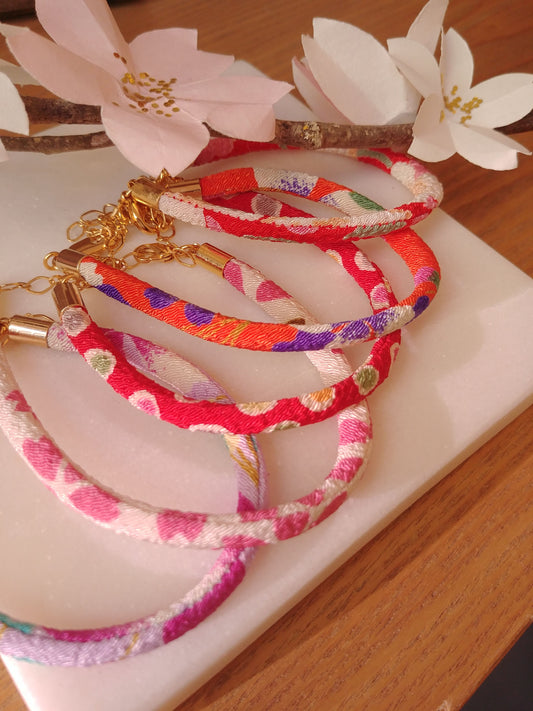 Petit bracelet lien Chirimen