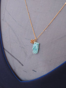 Collier grigri "main amazonite"