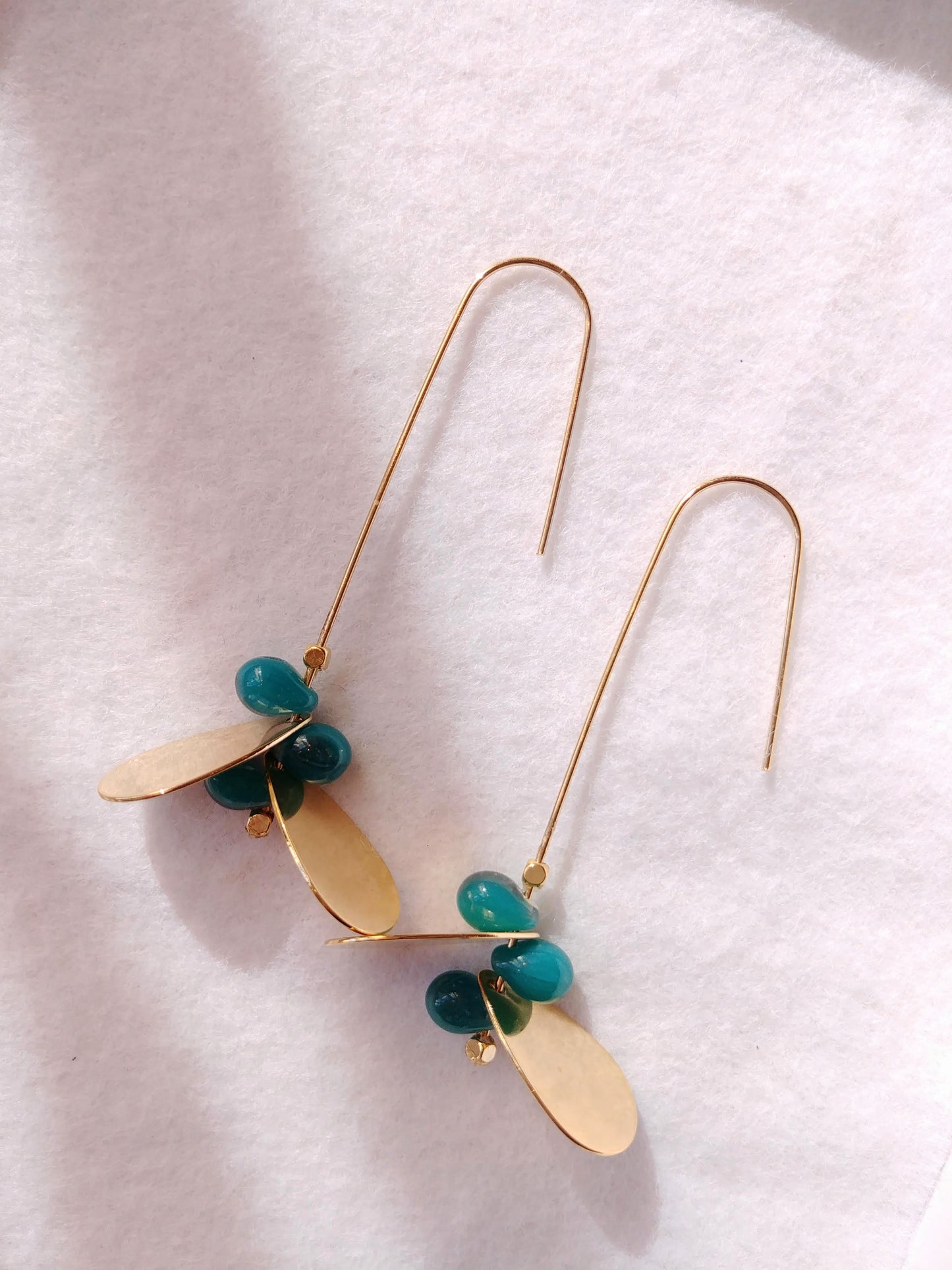 Boucles d'oreilles pendantes en forme de gouttes vertes