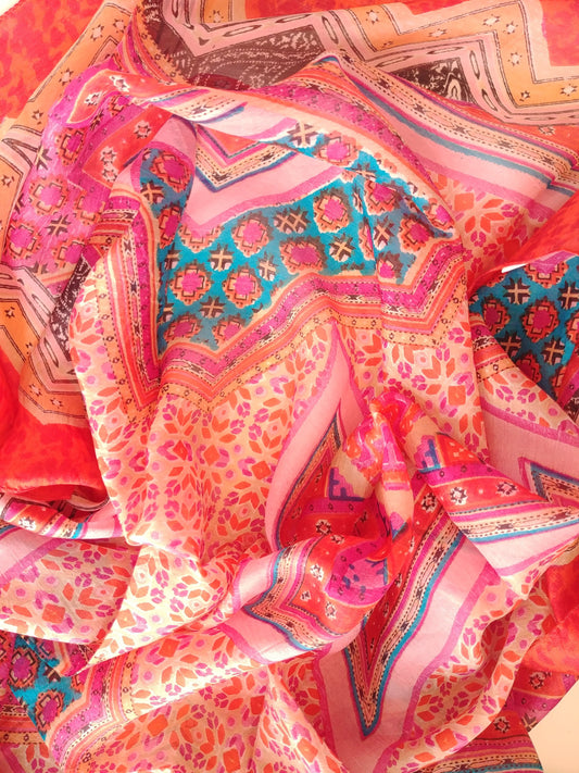 Foulard camaieu rouge