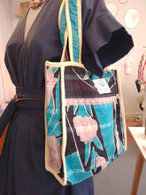 Charger l&#39;image dans la galerie, Petit sac kantha indien turquoise
